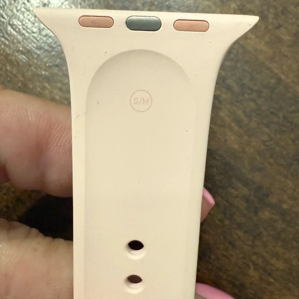 Apple smartwatch pink
